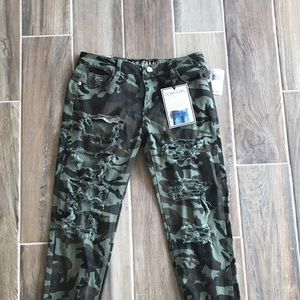 Almost Famous Camo Tomgirl Ripped Jeans